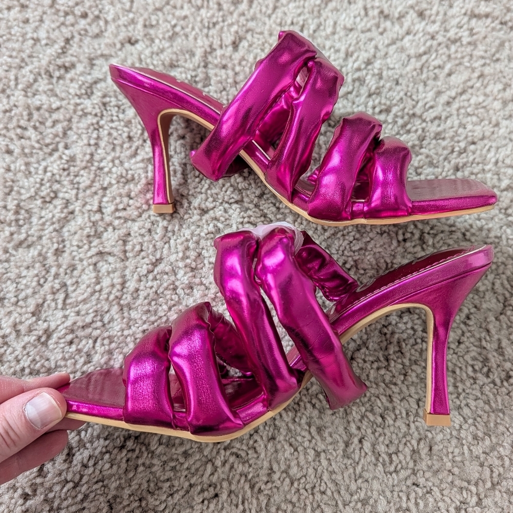 Cape Robbin Fuchsia Pink Carlene Metallic Faux Leather Slip-on Heel Sandals Sz 7 - Picture 10 of 16